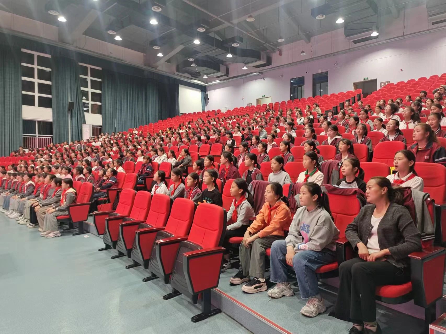 青春自知，花开有时 | 蚌埠博雅培文小学部六年级开展青春期教育讲座